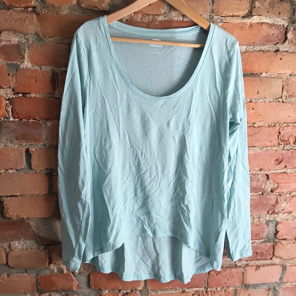 Old Navy pale blue high/low relaxed tee